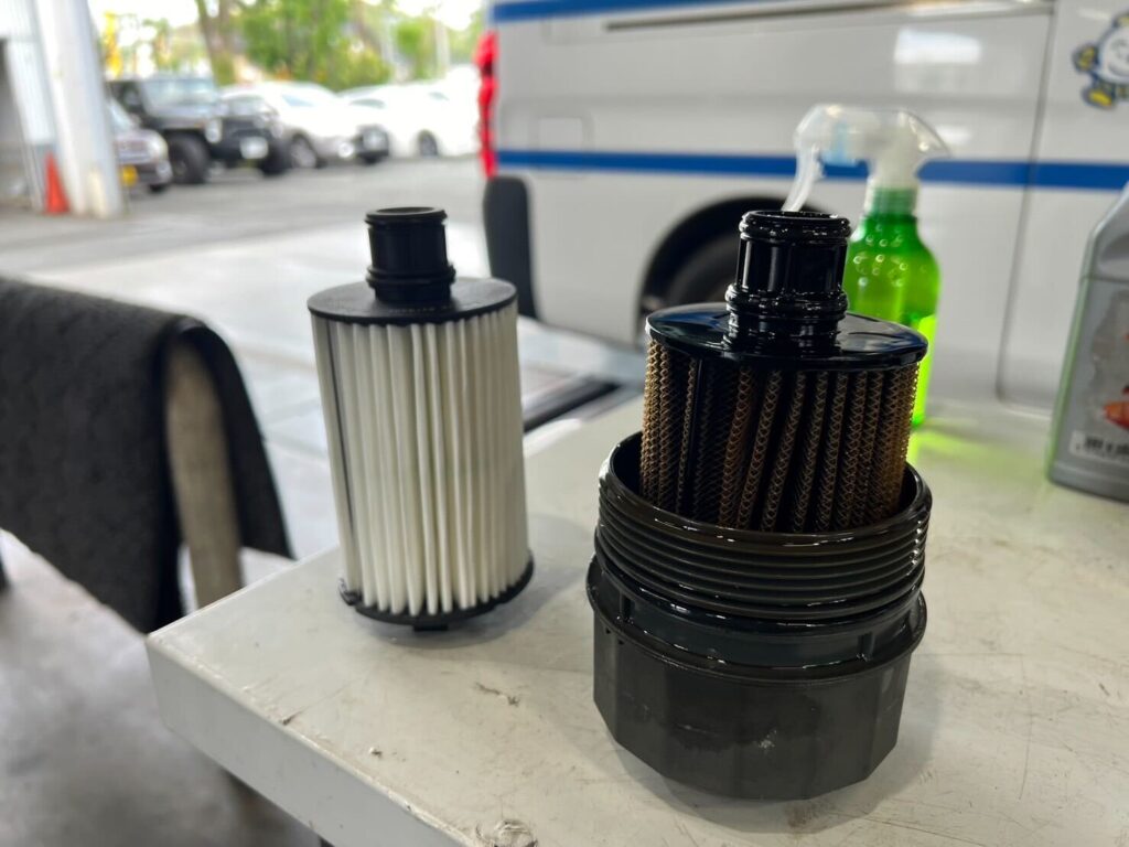 ジャガー Fタイプ オイルエレメント