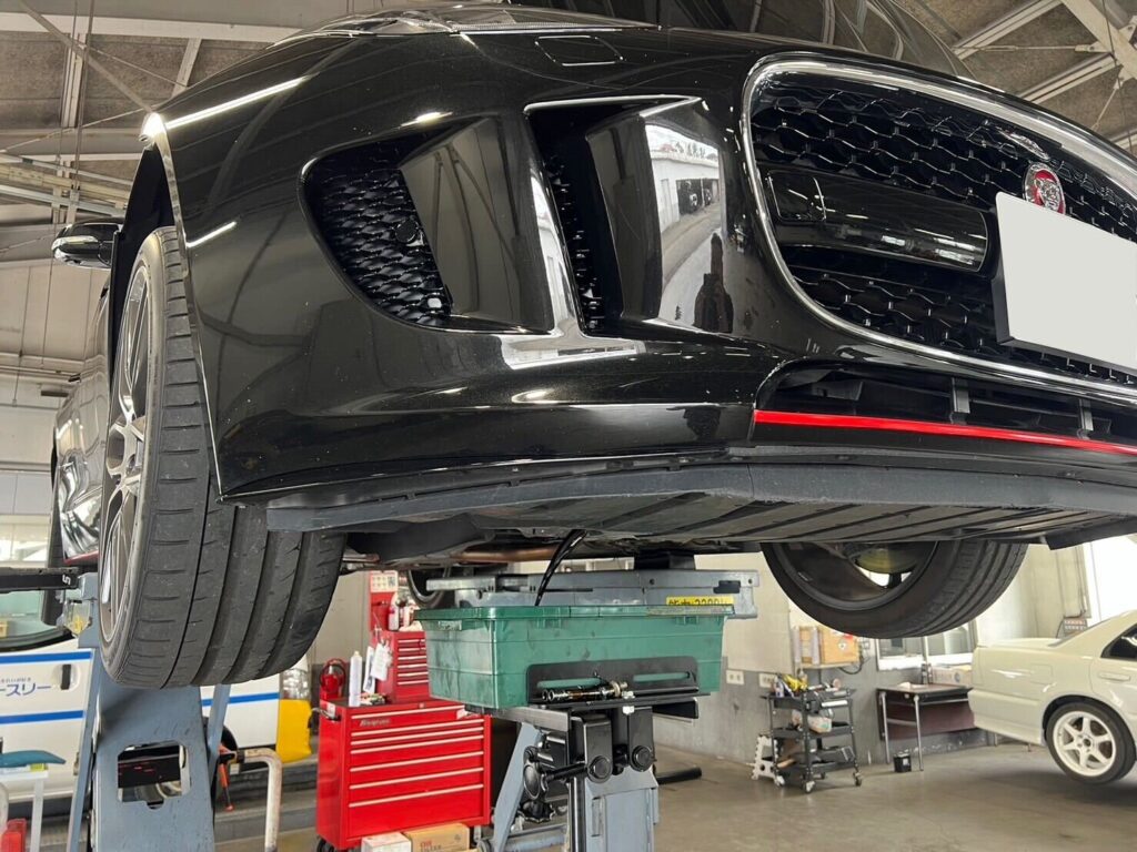 ジャガー Fタイプ エンジンオイル交換