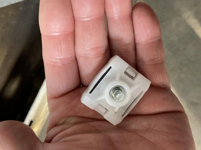 左リアパワーウィンドレギュレータ