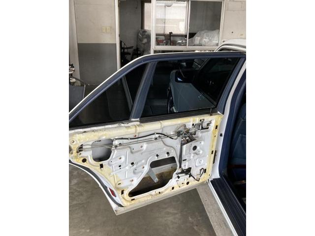 左リアパワーウィンドレギュレータ