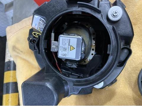 ヘッドライトユニット